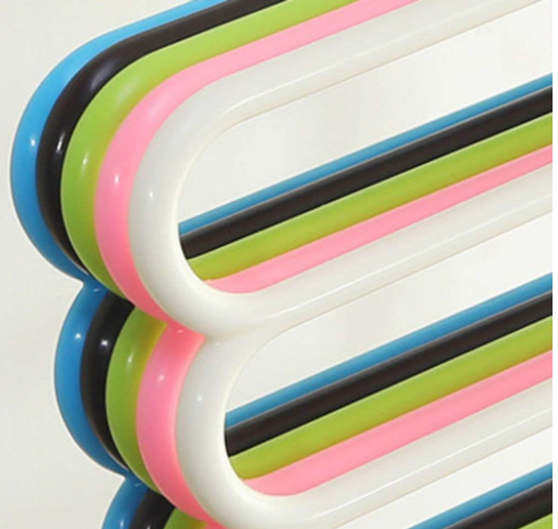 Space-Saving 5 Layer Clothes Plastic Hanger: Multi-Purpose Organizer